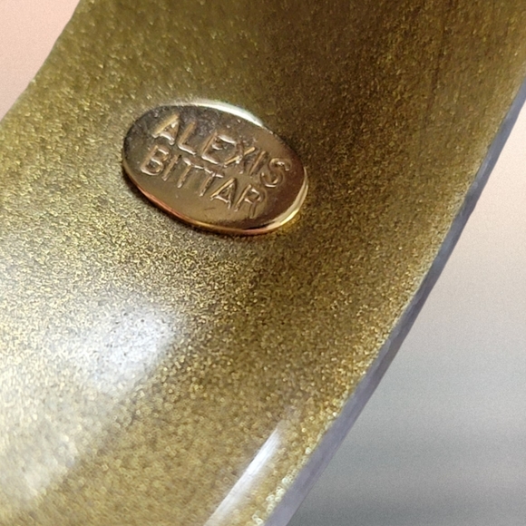 ALEXIS BITTAR | SWAROVSKI CRYSTAL LUMINOUS GRAY MAGNETIC LUCITE BRACELET - Picture 12 of 12